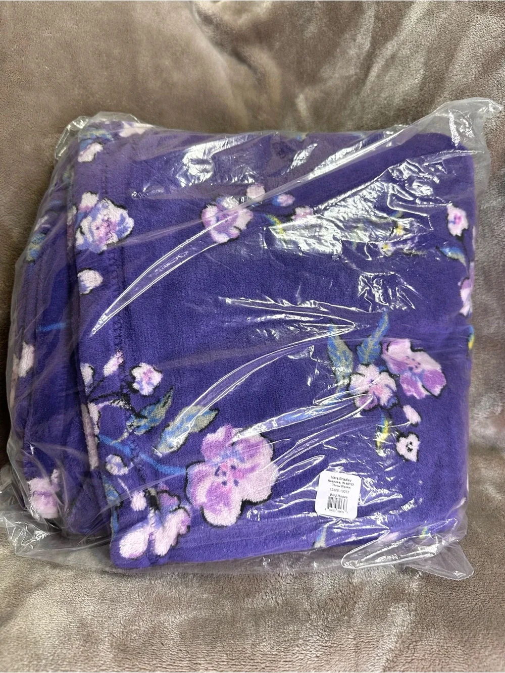 Vera Bradley Wild Roses Purple Plush Throw Blanket 50” x 80”